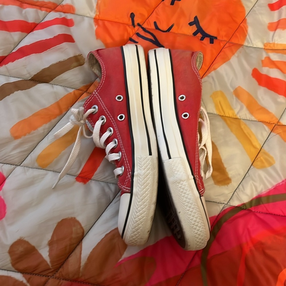 Low Top Converse - Picture 8 of 8